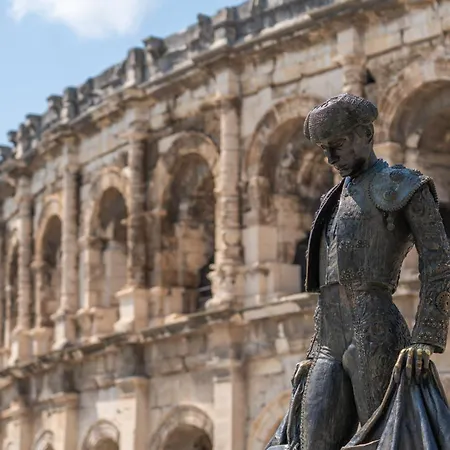 Le Petit Pasteur Yourhosthelper Νιμ