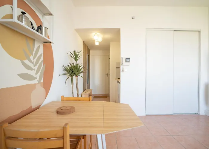 Le Petit Pasteur Yourhosthelper *